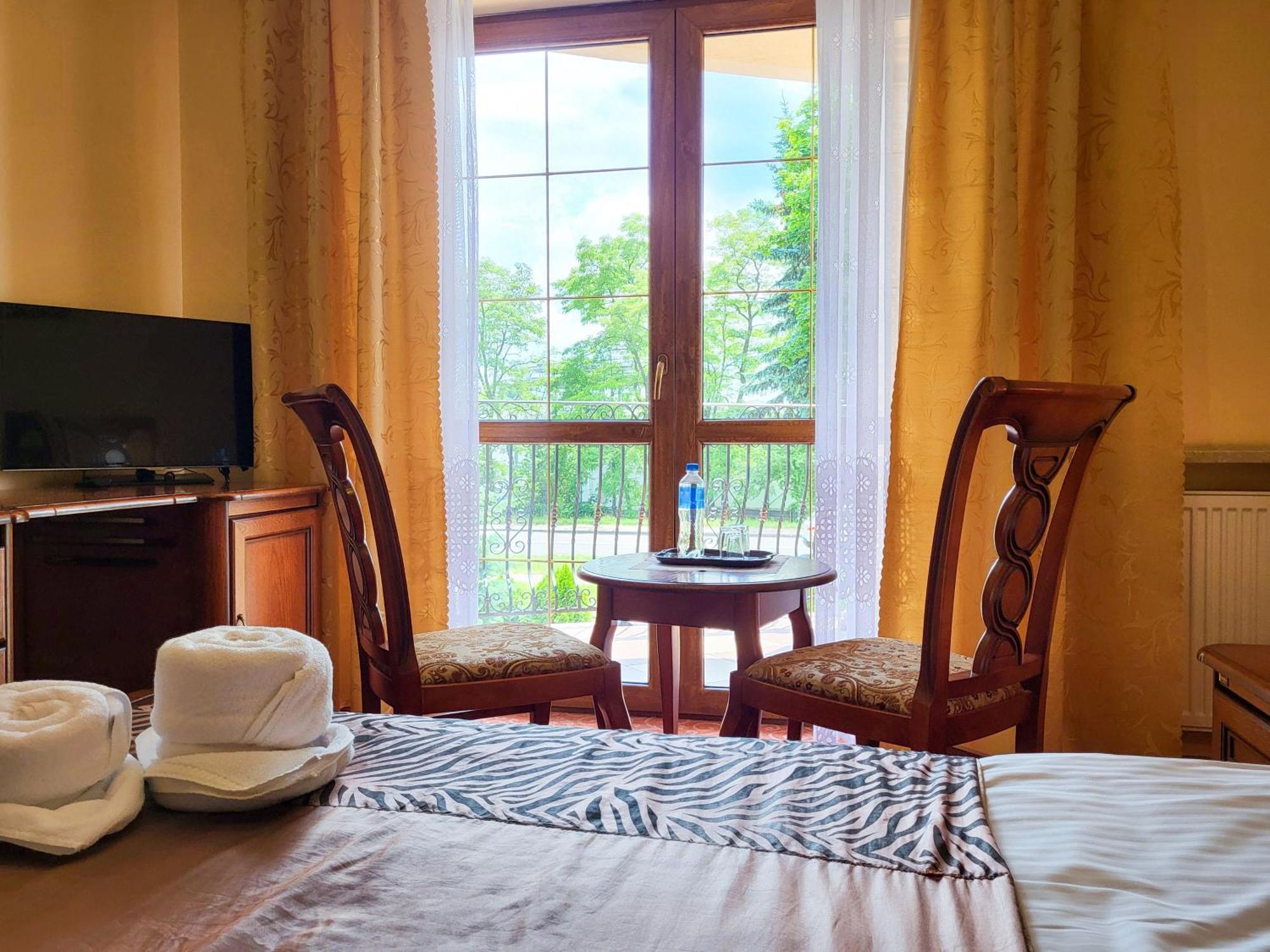 Hotel Hesperus Miedzyrzec Podlaski Luaran gambar