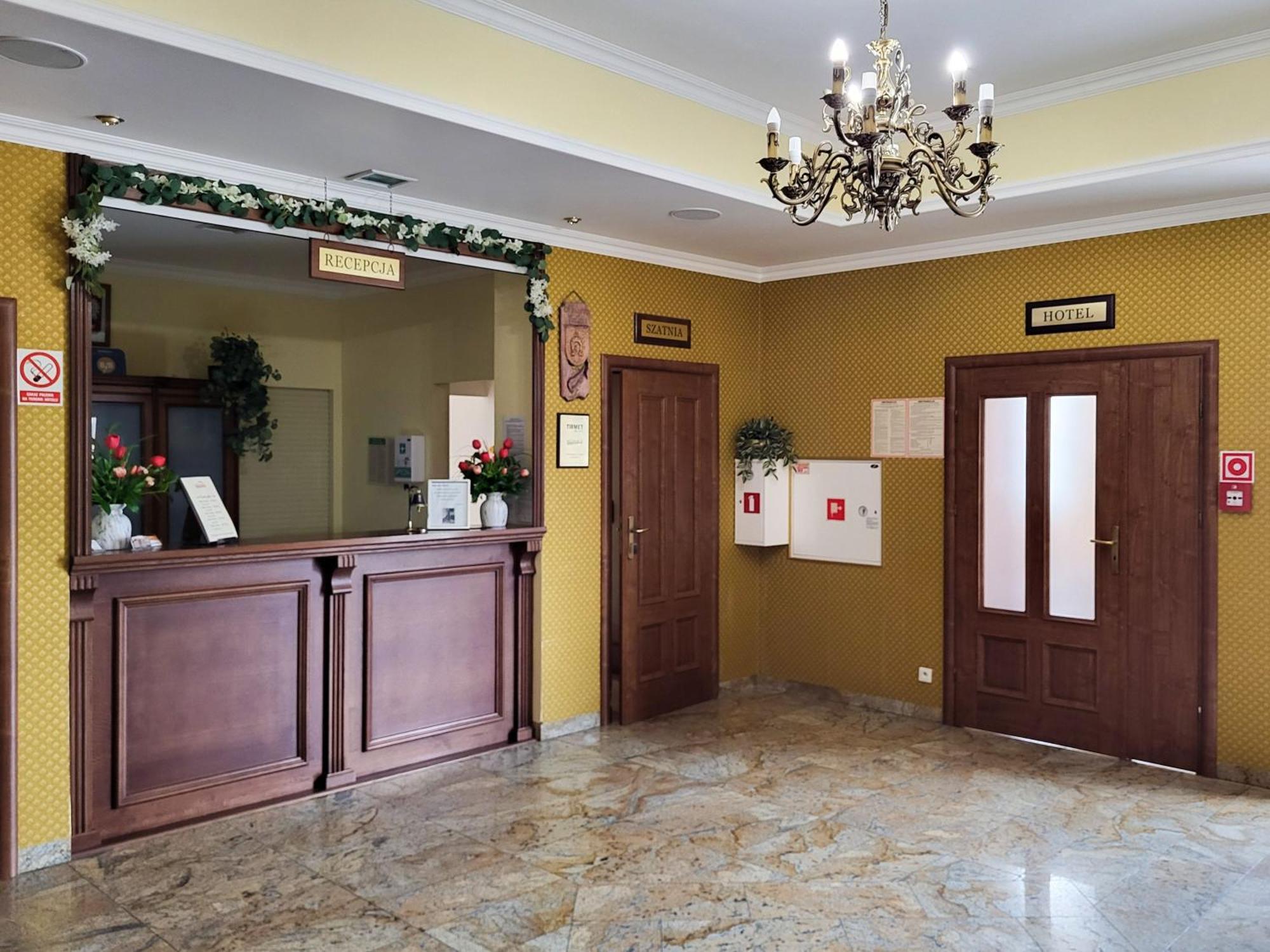 Hotel Hesperus Miedzyrzec Podlaski Luaran gambar